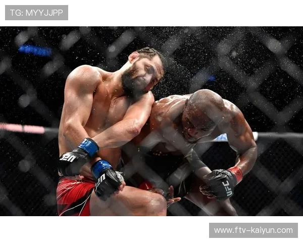 约书亚·范：从缅甸战火到UFC冠军的逆袭之路