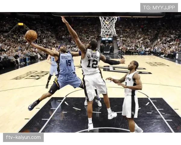 战术复盘:马刺队借鉴欧洲团队进攻体系,在四月取得连胜 战术复盘:马刺队借鉴欧洲团队进攻体系,在四月取得连胜